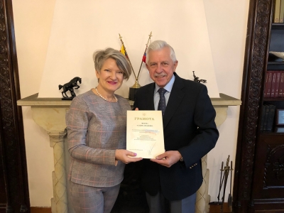 Profesora de la Escuela de Música recibe reconocimiento de la Embajada de la Federación de Rusia
