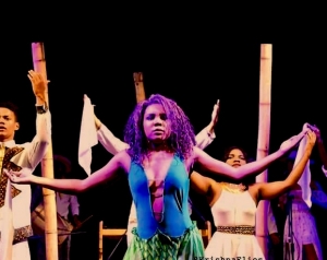 “Sueño de una noche de verano”, un Shakespeare del Pacífico en la Temporada de Egresados Univalle