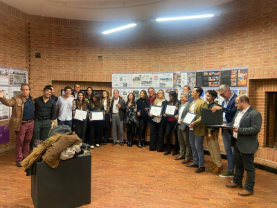 Egresados y docentes de la Escuela de Arquitectura seleccionados como finalistas y ganadores  en el Salón Regional de Arquitectura-Pacífico