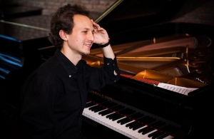 Viernes de música con pianista y compositor bielorruso