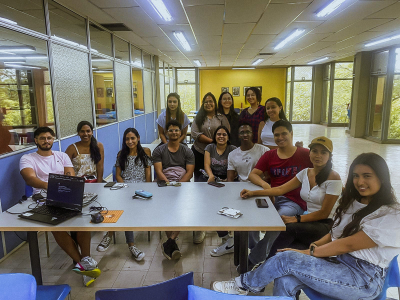 Estudiantes de Arquitectura ganan beca para intercambio académico en Alemania