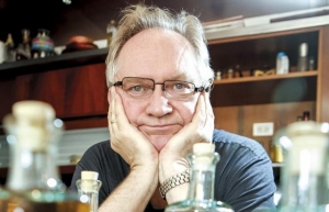 Encuentro con el director de teatro polaco Pawel Nowicki, ¿Es posible el teatro en Colombia?